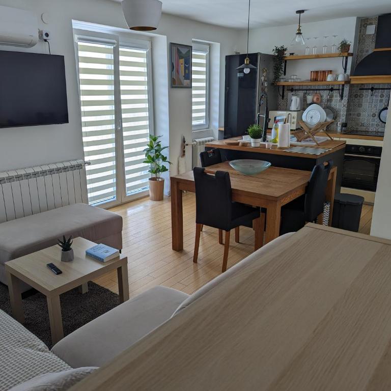 Apartman Jevremov Kutak - Two-Bedroom Apartment - 2