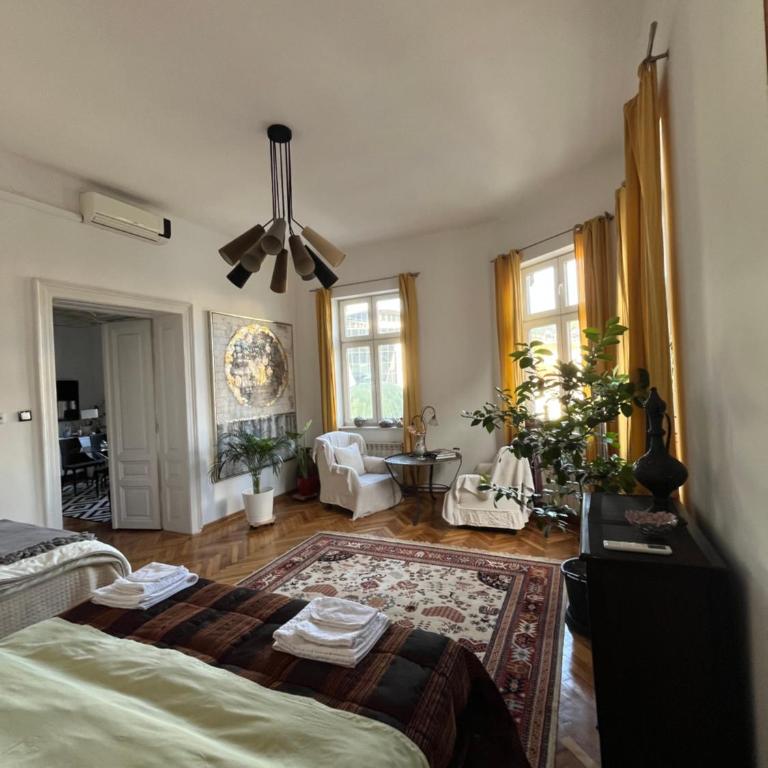 Historijski luksuz u Starom Gradu, Garage Parking - Two-Bedroom Apartment - 32