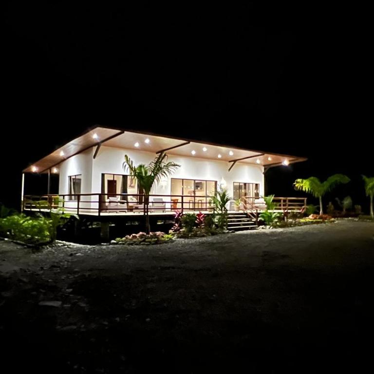 Azlins House - Two-Bedroom House - 1