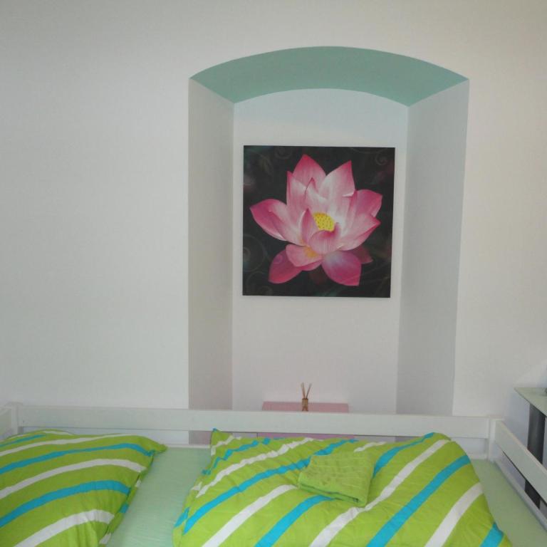 Rentcenter79 - Twin Room with Shared Bathroom - 11
