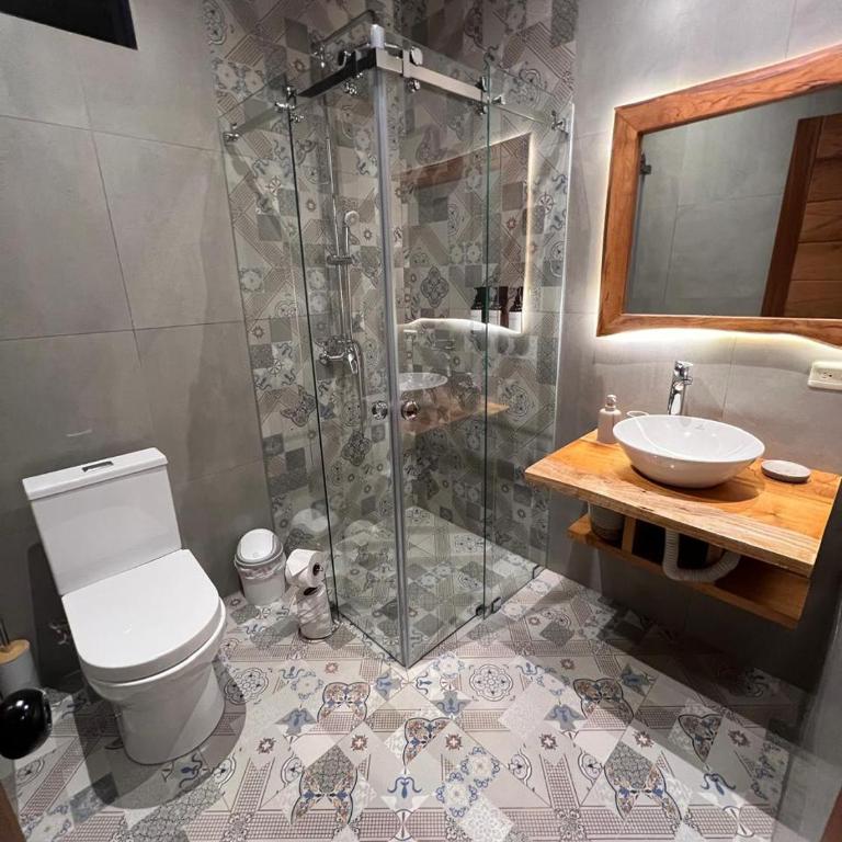 Azlins House - Three-Bedroom House - 6