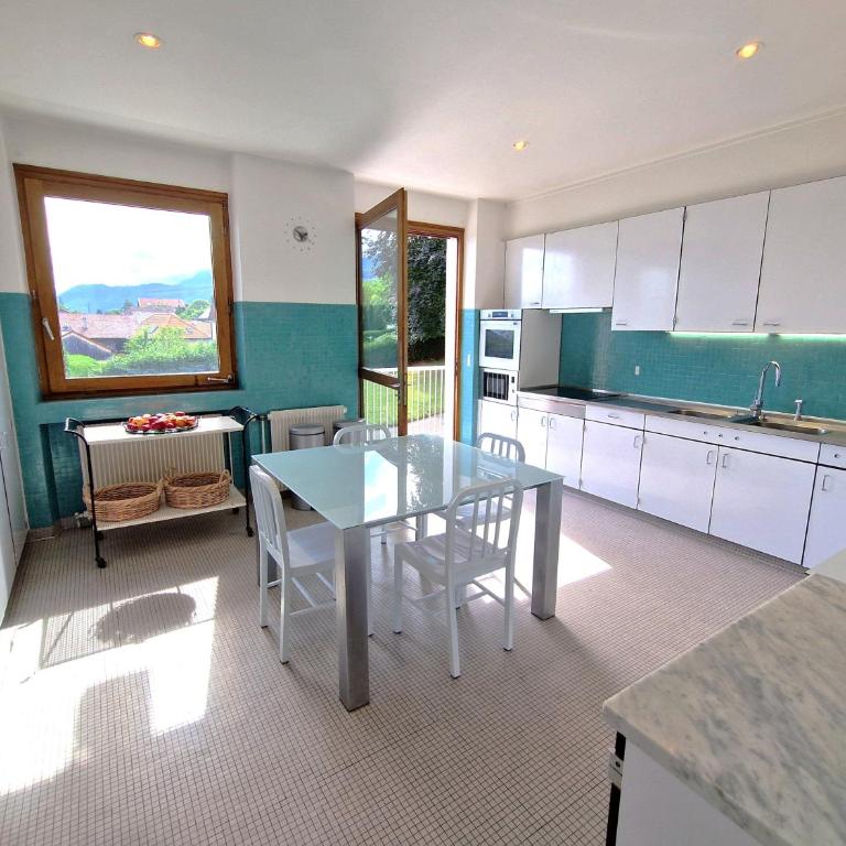 Evian villa with Lake Geneva views in 1960 mid-century modern style - Villa - 13