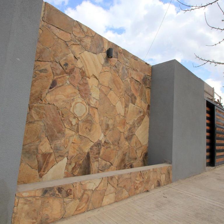 Casa espaciosa con garage - One-Bedroom House - 15