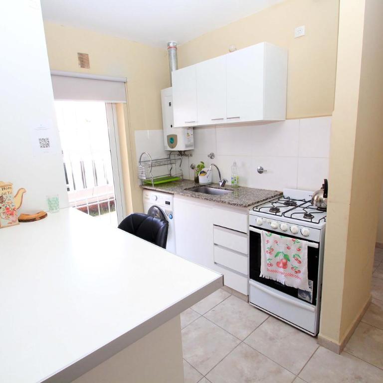Casa espaciosa con garage - One-Bedroom House - 12