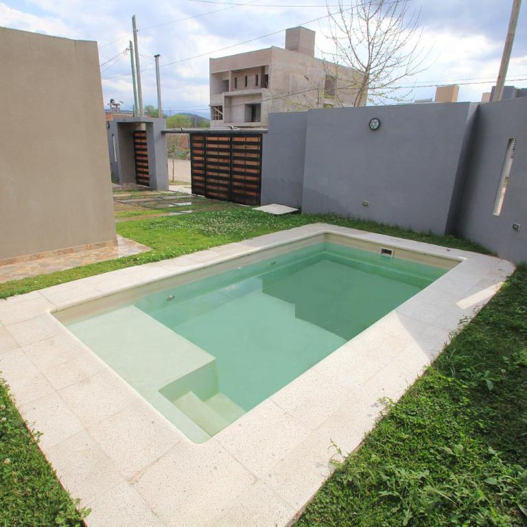 Casa espaciosa con garage - One-Bedroom House - 18