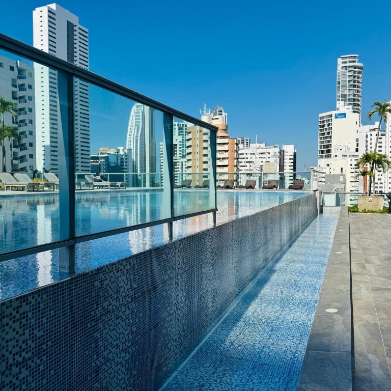Vista Preciosa desde el piso 23 Apartamento frente al mar - One-Bedroom Apartment - 1