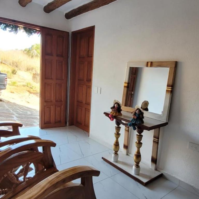 Casa Los Acacios Piso 1 - Three-Bedroom Apartment - 5