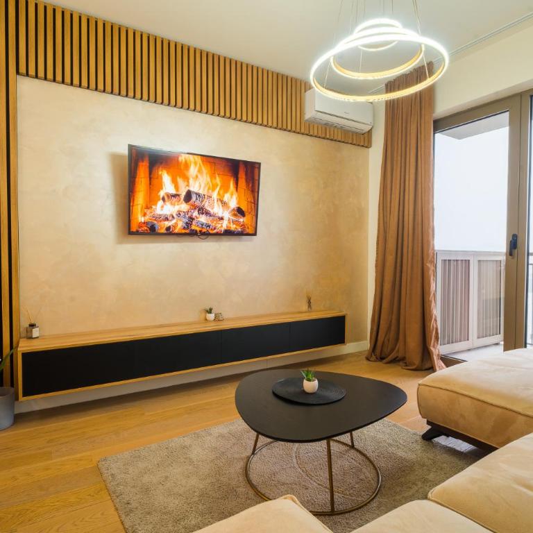 BW Queen palace - Two-Bedroom Apartment - 9