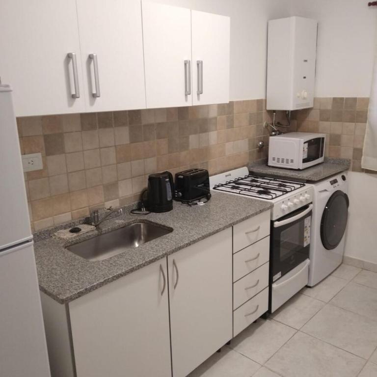 Hermoso departamento sobre Boulevard Gálvez - One-Bedroom Apartment - 19