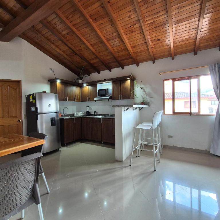 Apartamento central en Guatape - 2 habitaciones - 2 baños - Ideal familias - Apartamento de 2 dormitorios con vistas a la ciudad - 7