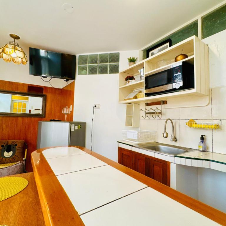 Minidepa en segundo piso Urb La Merced Tercera Etapa - One-Bedroom Apartment - 6