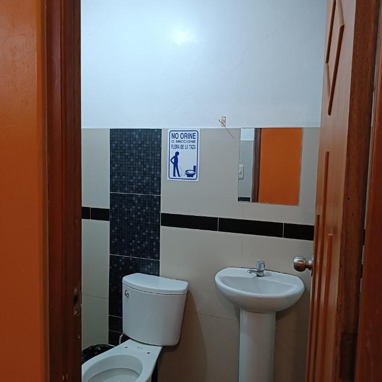 Hospedaje Santa Cruz - Double Room with Private Bathroom - 5