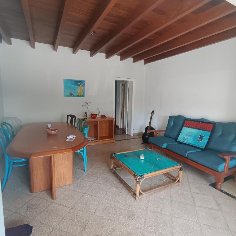 Casa para 10 personas con gran jardin, solo reservas por tel - Casa de 4 dormitorios - 11