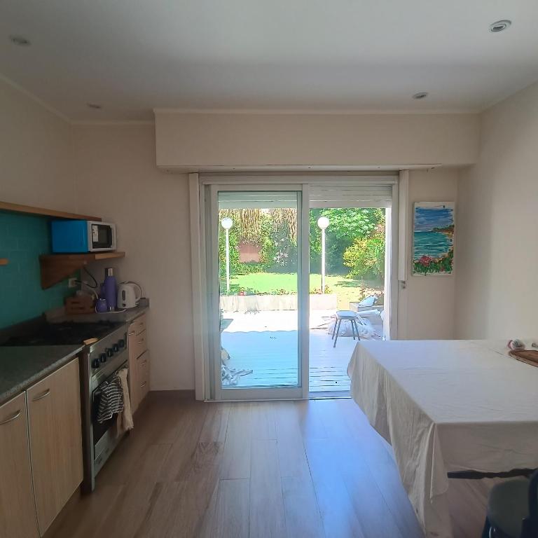 Casa para 10 personas con gran jardin, solo reservas por tel - Casa de 4 dormitorios - 21