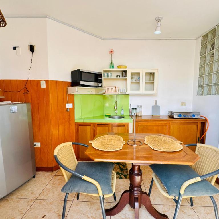 Minidepa en tercer piso Urb La Merced Tercera Etapa - One-Bedroom Apartment - 2