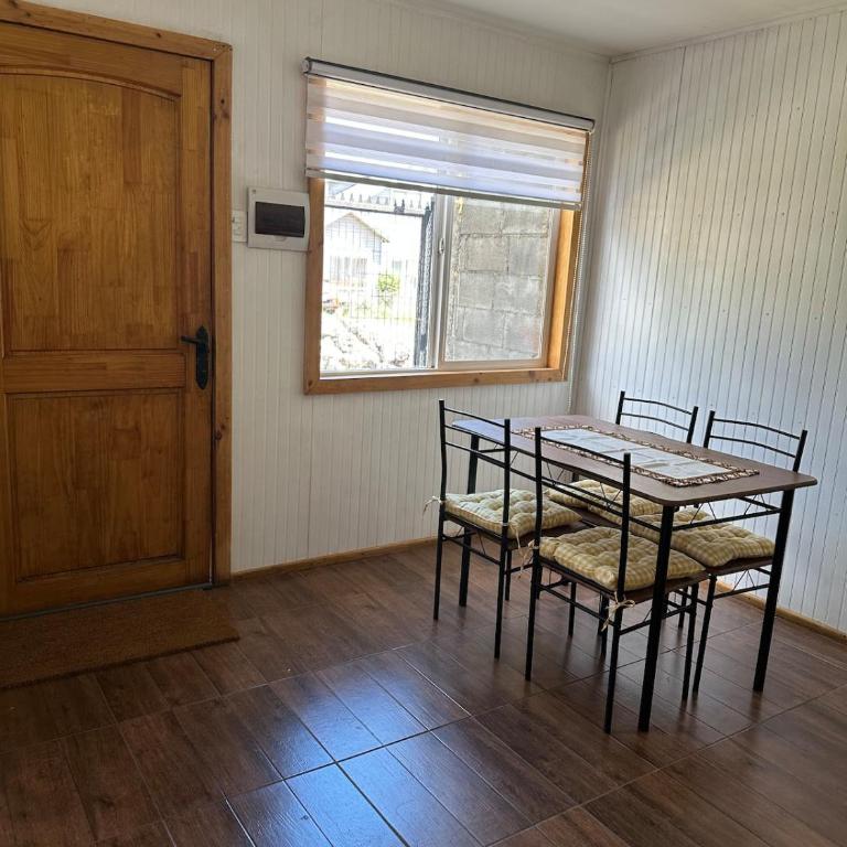 Casa central en Coyhaique - Two-Bedroom House - 4