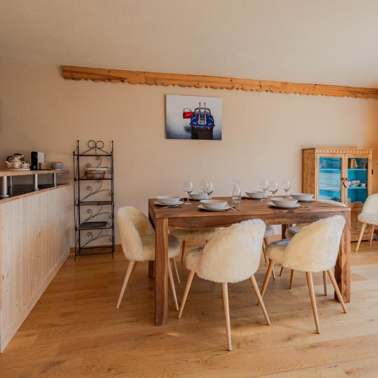 Chalet cosy avec balcon aux Belleville - FR-1-613B-53 - Apartment - 5