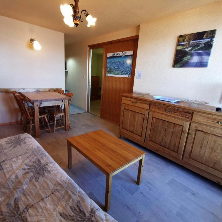 Appart 2 chambres au pied des pistes, balcon et ascenseur - Appartement 2 Chambres - 1