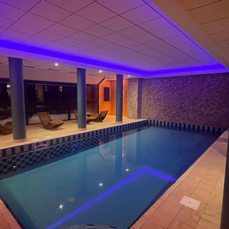Risoul Appartement 2 chambres Piscine Balcons de Sirius - Appartement - 2