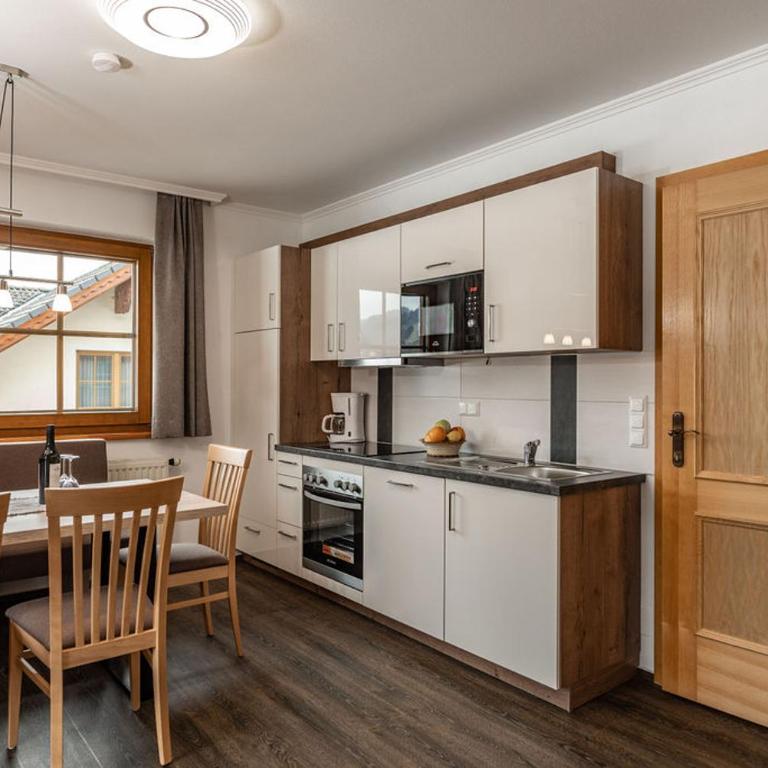 Land- und Appartementhaus Pircher - Apartment mit 1 Schlafzimmer, Balkon und Bergblick - 8