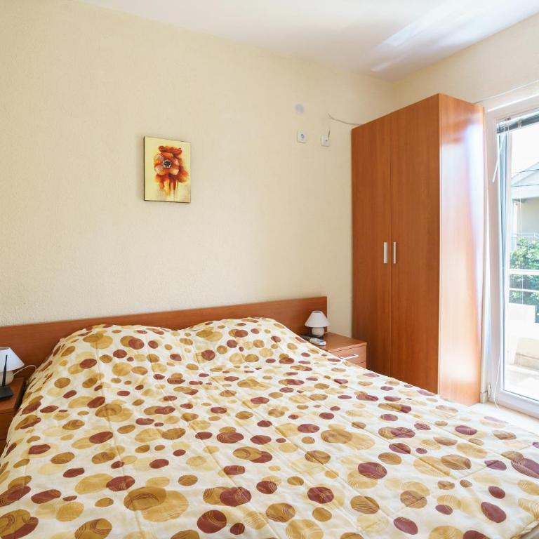 Apartments Lora - Studio with Balcony - 15