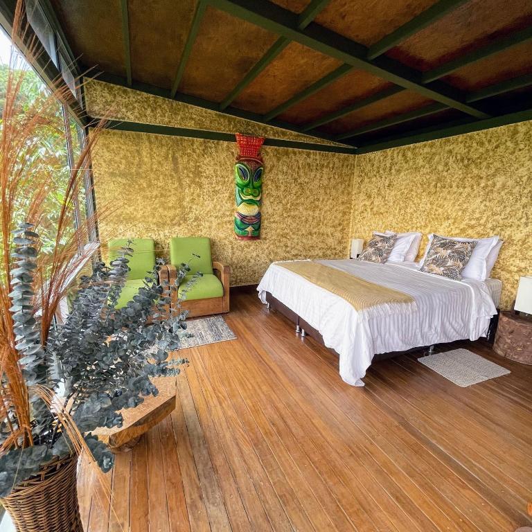 ANCESTRAL GLAMPING - One-Bedroom Chalet - 5