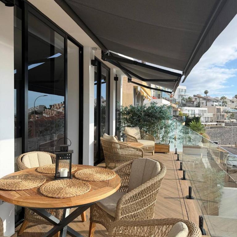 Luxury Oasis in Costa Adeje - Villa - 2