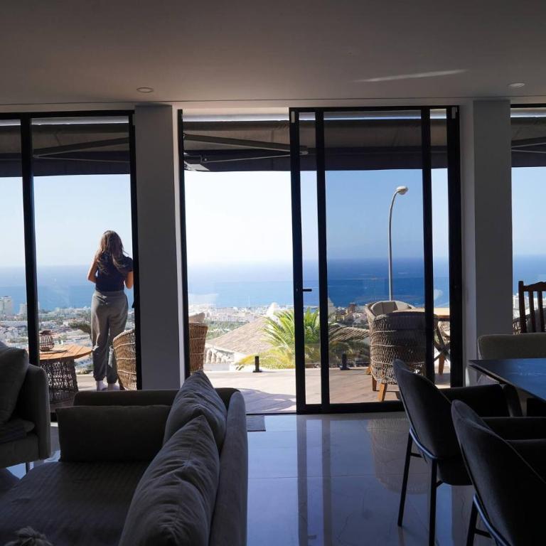 Luxury Oasis in Costa Adeje - Villa - 6