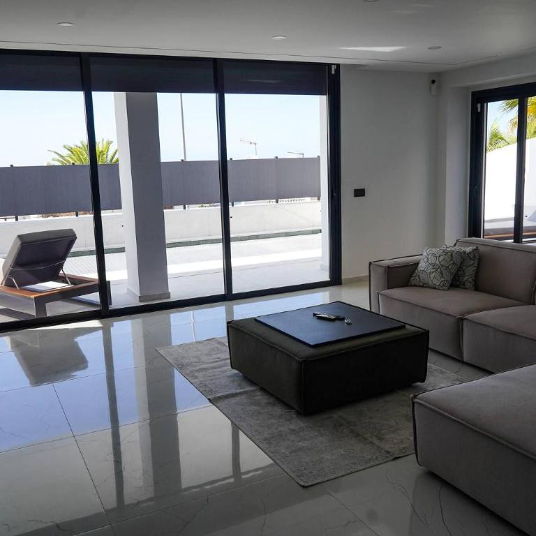 Luxury Oasis in Costa Adeje - Villa - 8