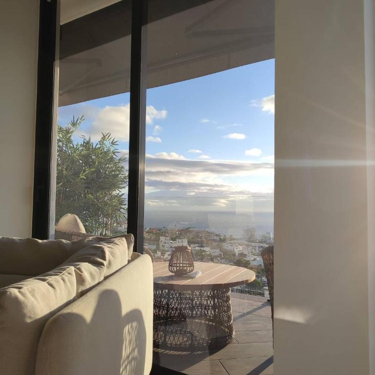 Luxury Oasis in Costa Adeje - Villa - 7