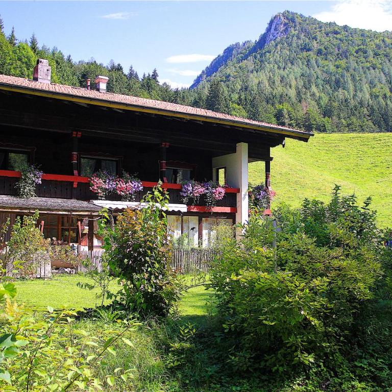 Ferienwohnung Jochberg Mountain view - Apartment mit 1 Schlafzimmer - 2