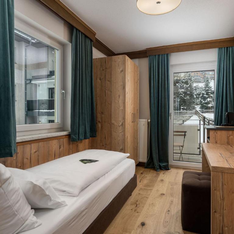 Landhaus Hubertus Wellness & Breakfast - Einzelzimmer mit Balkon - 1