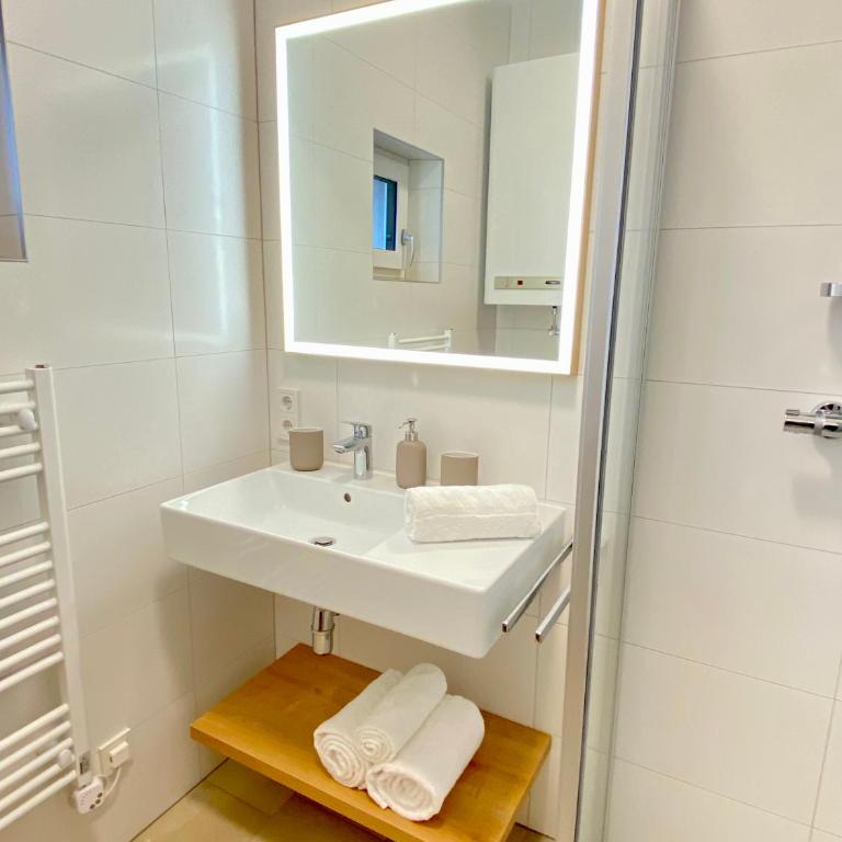 Grimming View I - Zentral in Tauplitz, Nahe Sessellift, Bergblick & Parkplatz - Apartment - 15