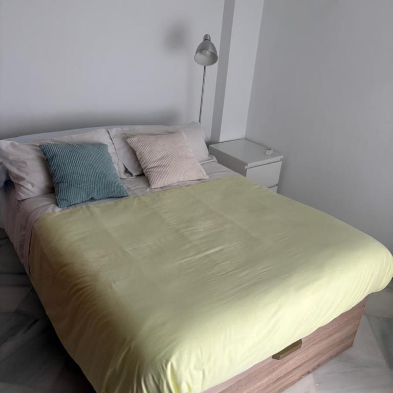 Habitación individual o doble en Triana - Habitación Doble - 1 o 2 camas - 1