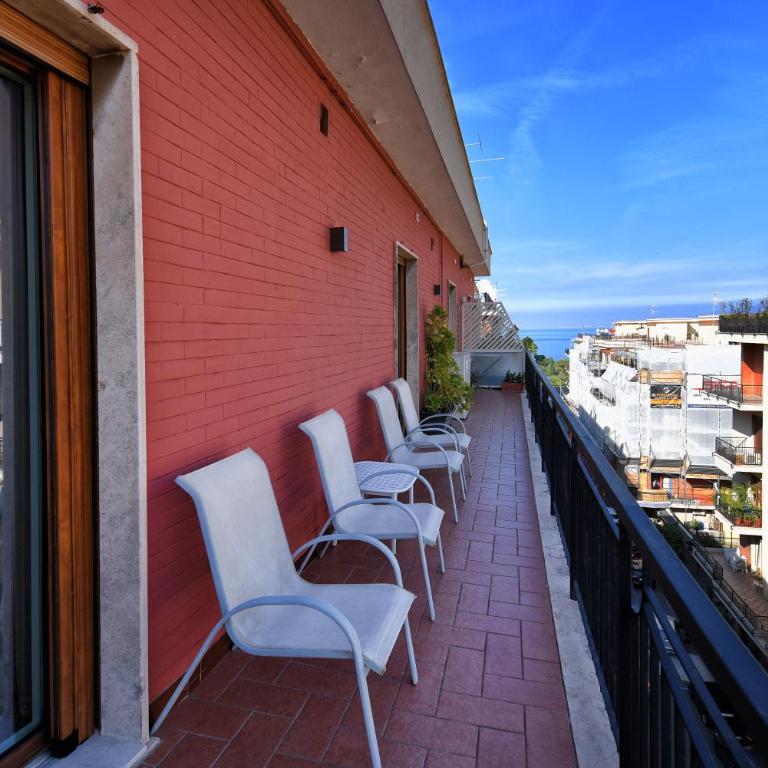 Casa Clara - Two-Bedroom Apartment - 11