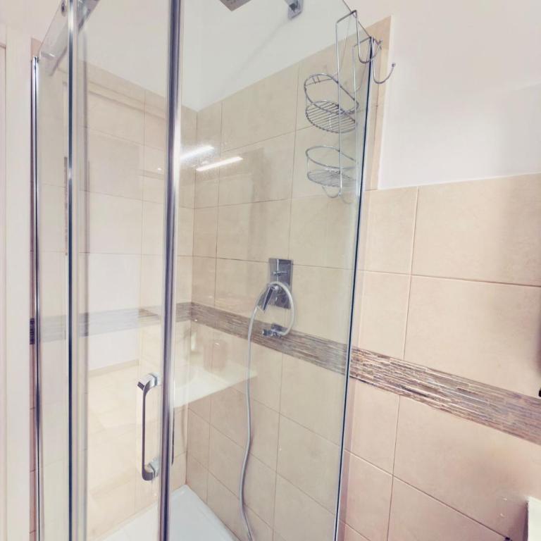 Leone Di San Marco - Camera Queen con Bagno in Comune - 13