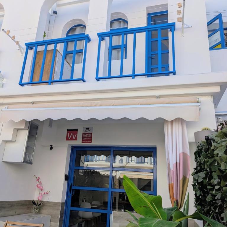 Cosy Bungalow with Terrace & Jacuzzi - One-Bedroom House - 28