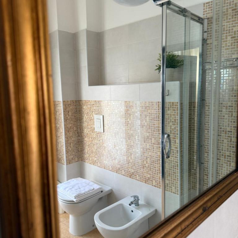 Rooms hub Portarotese - Camera Tripla con Balcone - 3