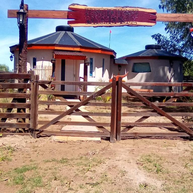 HASTA que se PONGA EL SOL - Casa con 1 dormitorio - 1