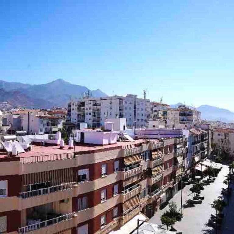 Renovated studio with Communal Pool & Close to beach - Apartamento de 1 dormitorio - 22