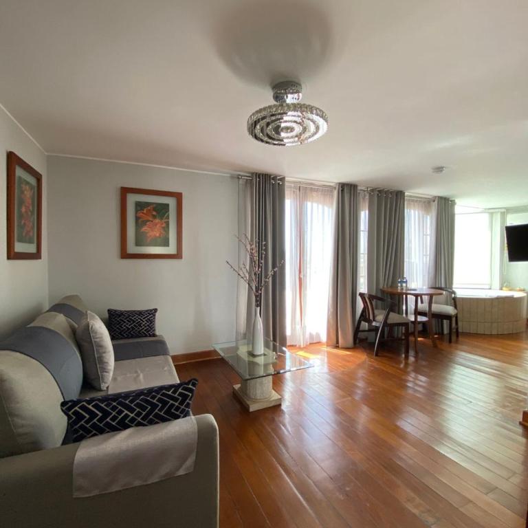 Hotel Fundador - Suite - 9