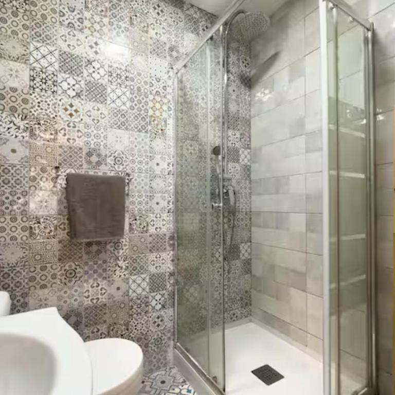 Apartment in Barcelona 1-2 carrilet - Apartamento de 3 dormitorios - 11