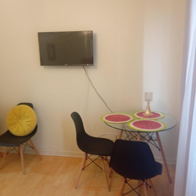 Huérfanos 1314 - One-Bedroom Apartment - 19