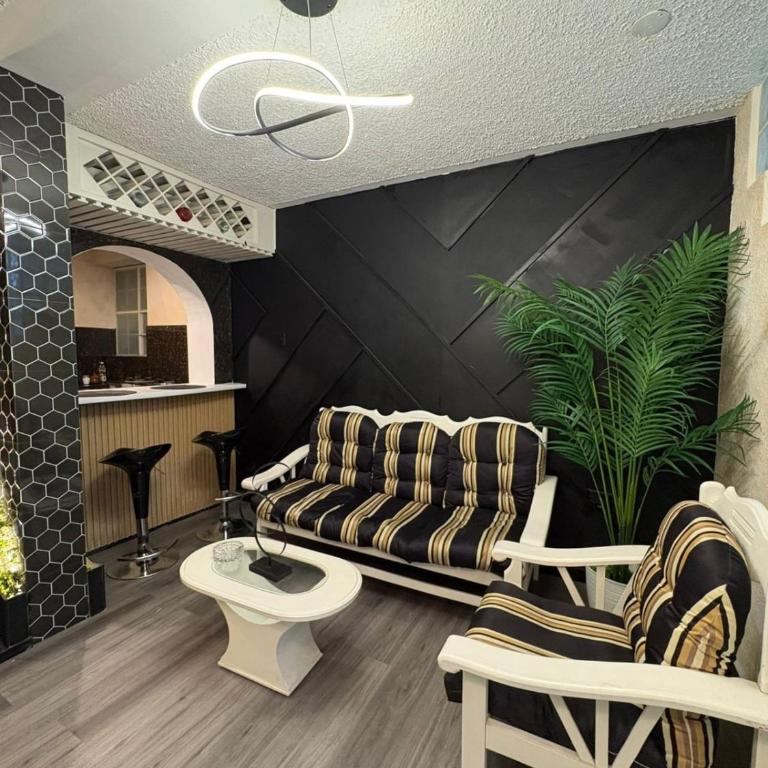 Suite acogedora con Red Room y Jacuzzi - One-Bedroom Apartment - 3