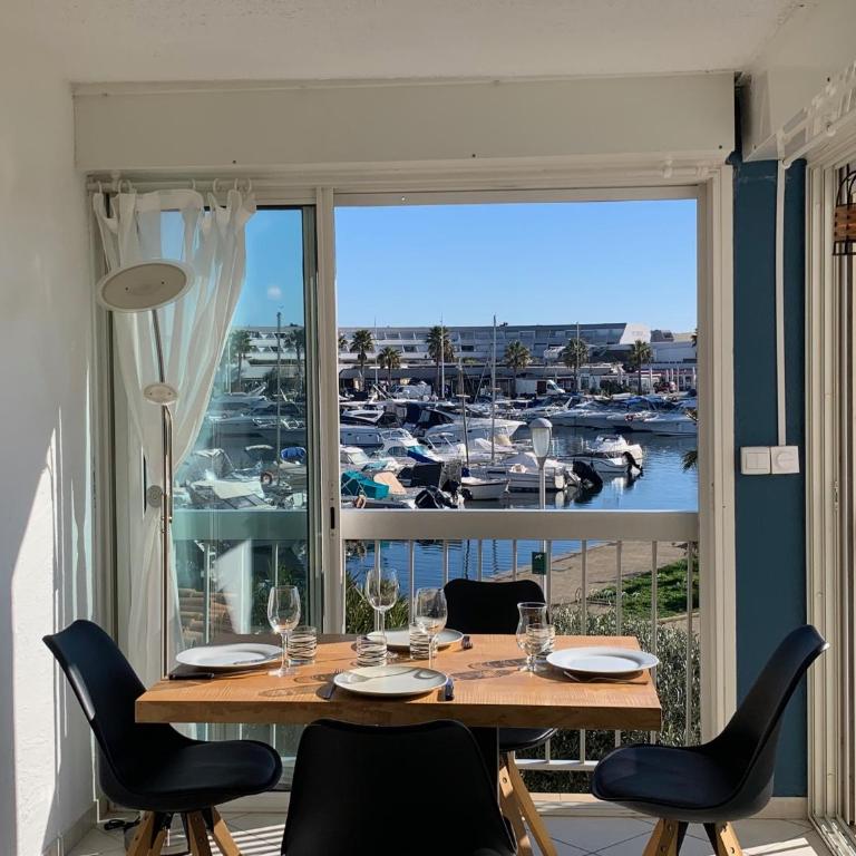 341 Appartement 2 pers Port Soleil jolie vue port - Apartamento de 1 dormitorio con vistas al jardín - 1