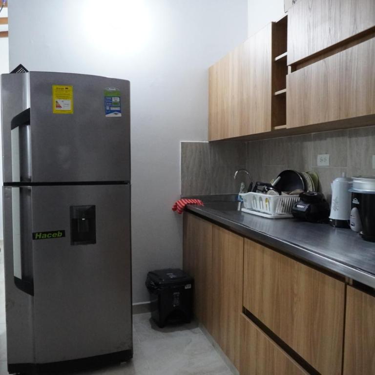 Acogedor loft con vista panorámica en Medellín - Three-Bedroom Apartment - 37