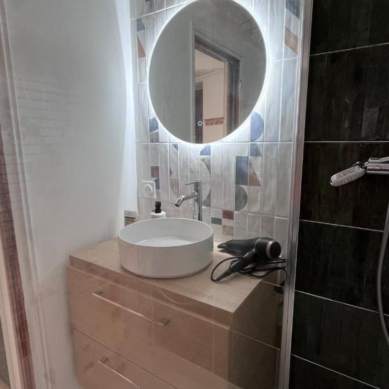 Studio Le Ptit Détour - Classé 2 étoiles - Proche de la gare de Blois à 2h de Paris - Studio Apartment - 11