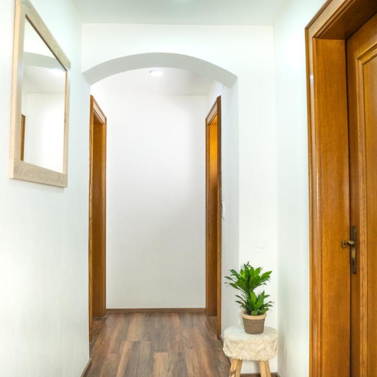 Dili Appartement - Apartment mit 3 Schlafzimmern und Bergblick - 19