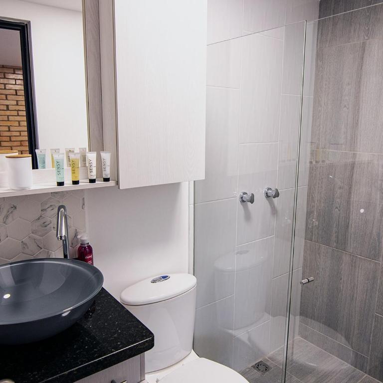 Staynova loft acogedor en El Poblado, Medellín - Estudio - 6