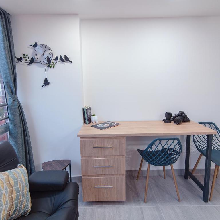 Staynova loft acogedor en El Poblado, Medellín - Estudio - 11